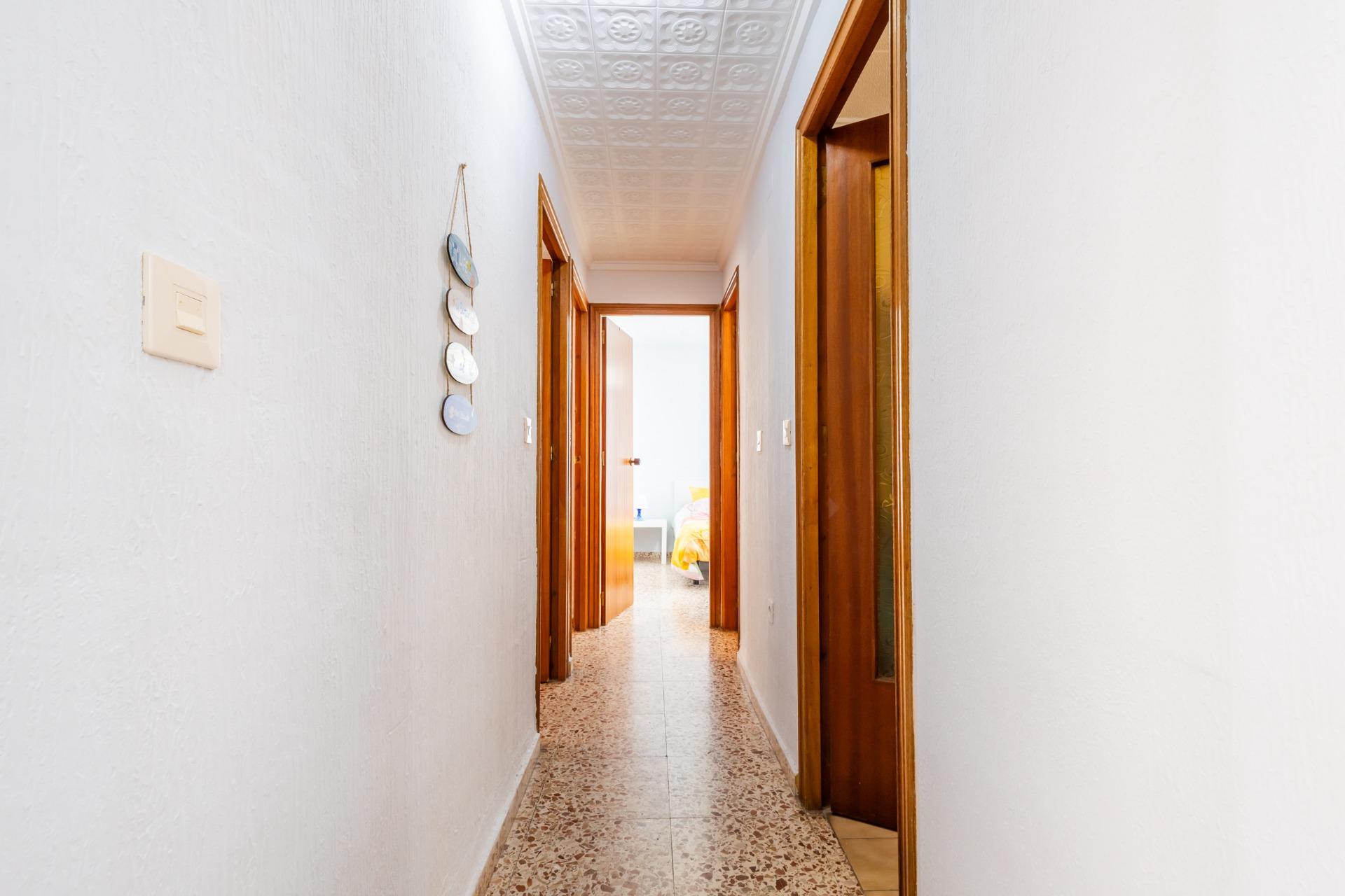 ESPACIOSO APARTAMENTO DE 3 HABITACIONES Y AMPLIA TERRAZA