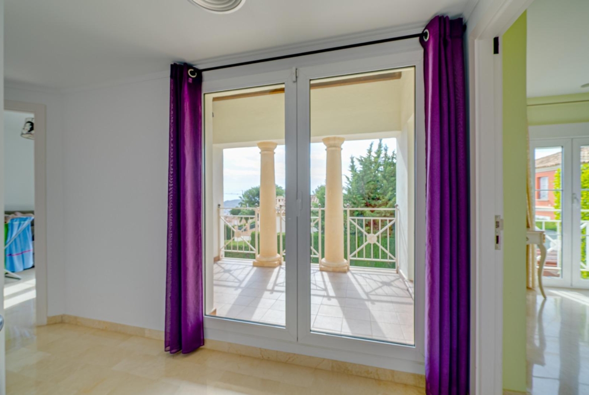 Preciosa Villa en Golf Bahia de Finestrat
