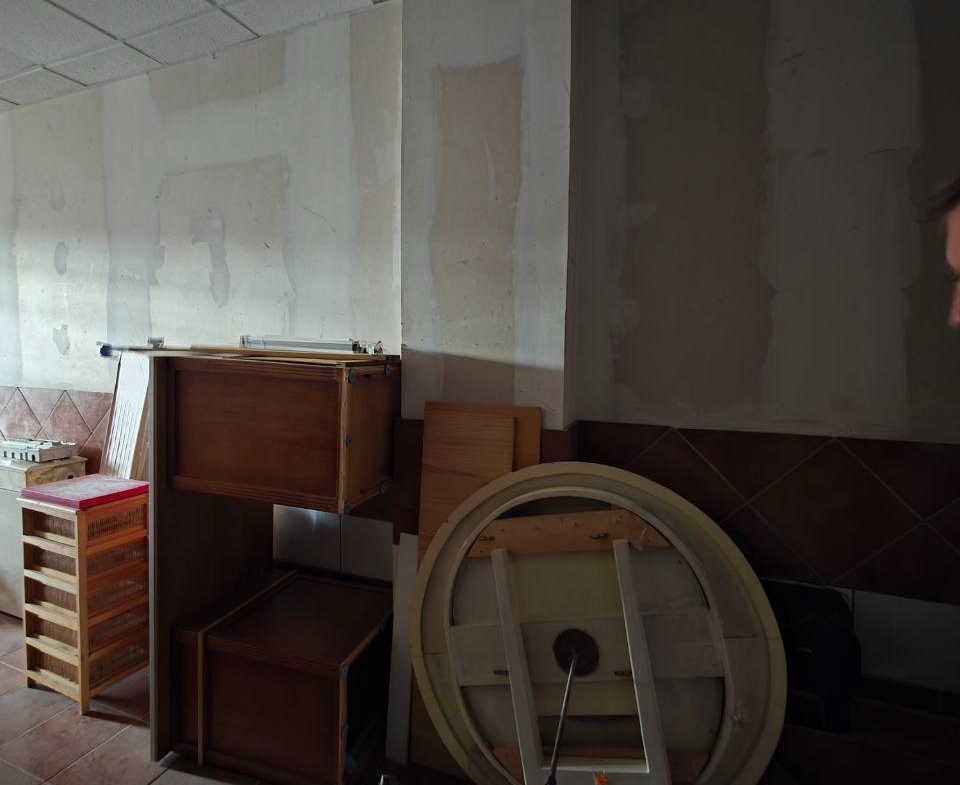 Oportunidad de Inversión: Local Comercial en Oviedo, Zona Fozaneldi-Tenderina