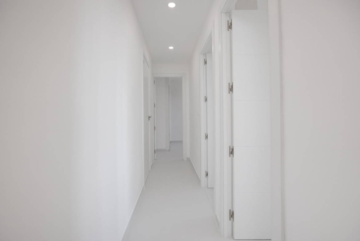 Modern gerenoveerd appartement in Playa de los Náufragos, Torrevieja 3 Slaapkamers 2 Badkamers