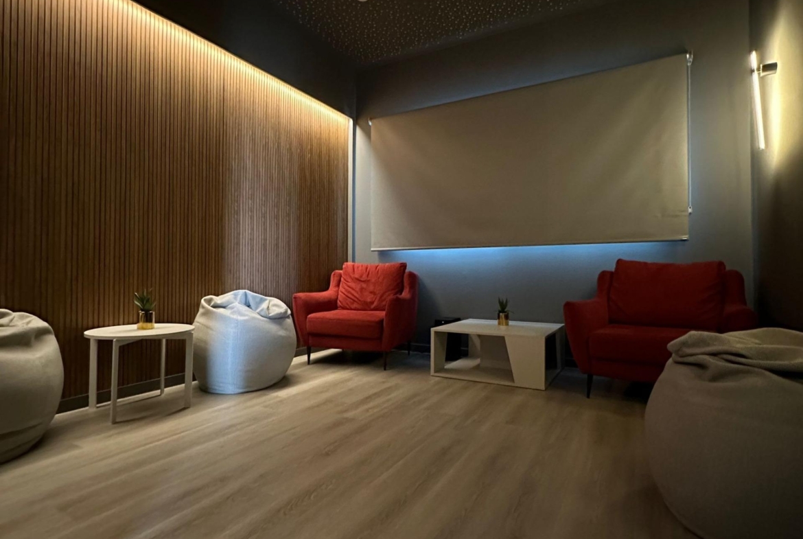 Incredible penthouse in first line of the sea