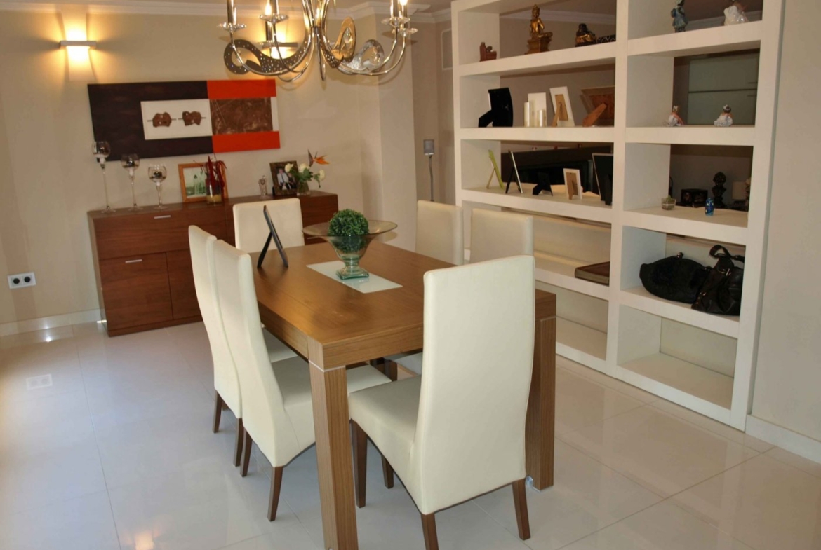 FINCA WITH LUXURY VILLA AND TWO TOWNHOUSES