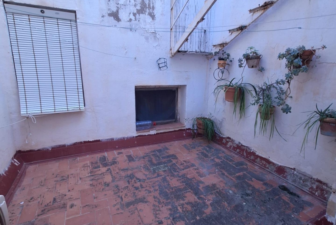 Se vende edificio entero en pleno centro de Torrevieja