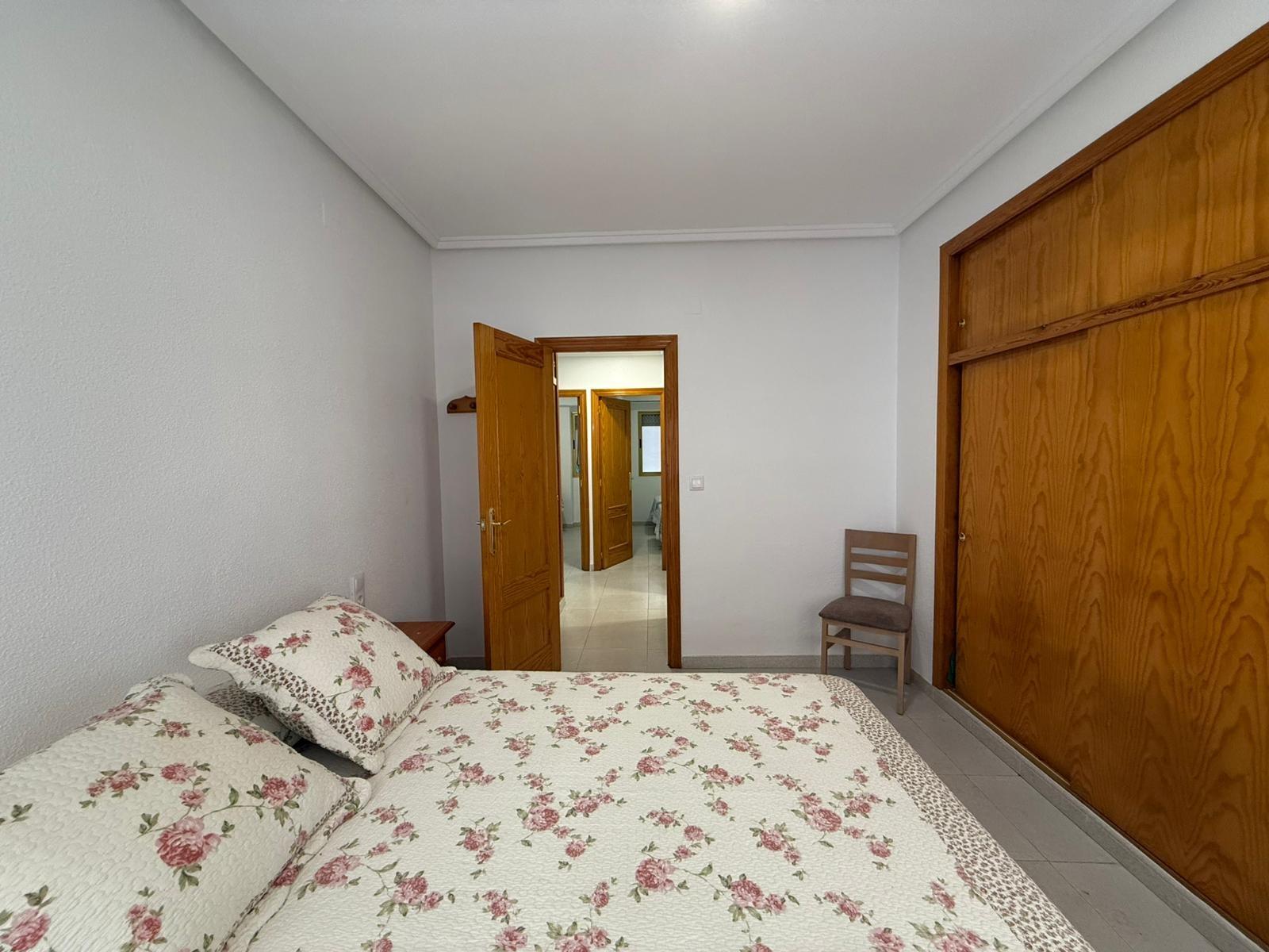 1-24-34 Apartamento de 3 dormitorios 2 baños en La Mata cerca de la playa