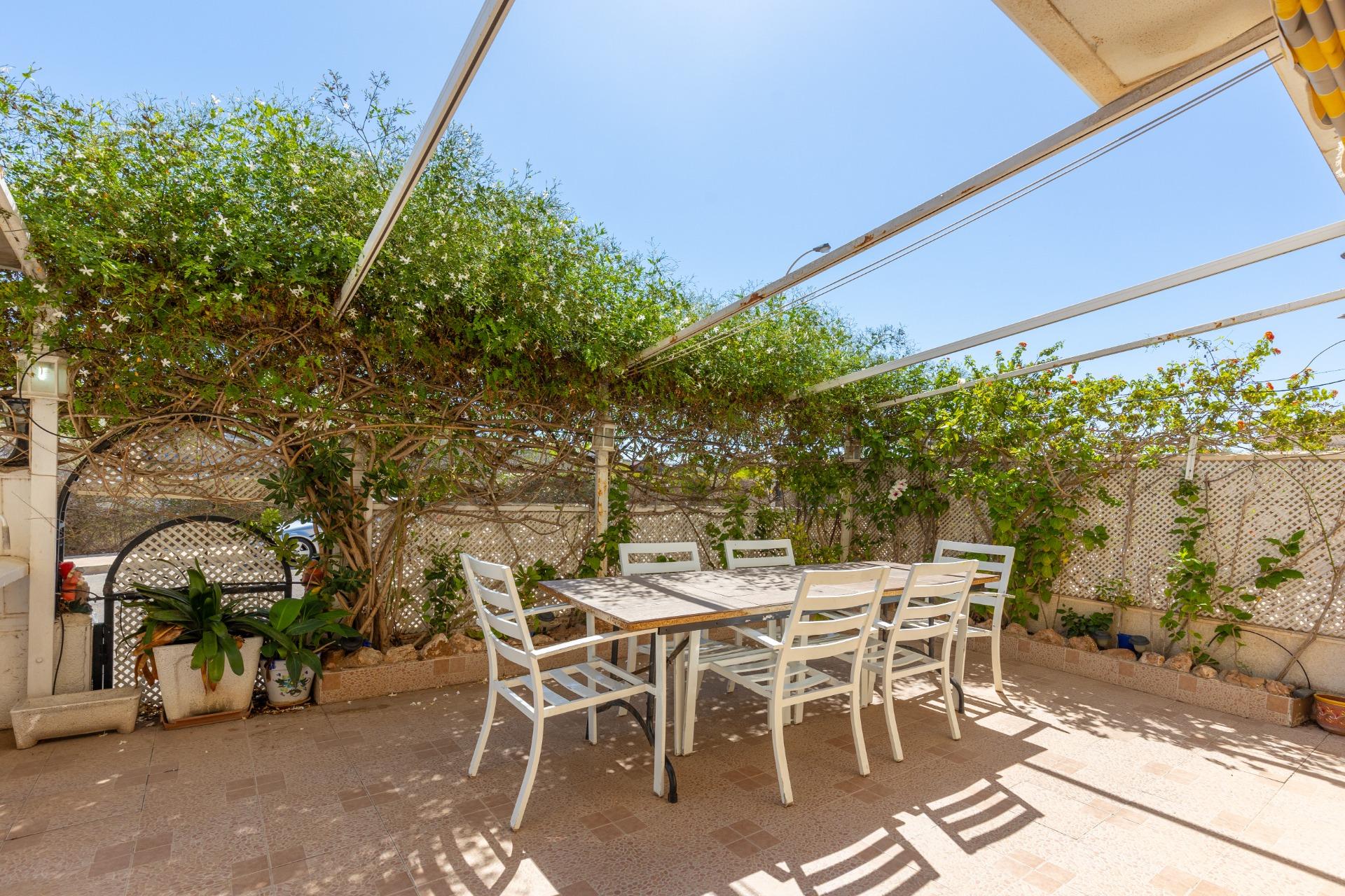 Cozy two houses together with sea views in Torrevieja