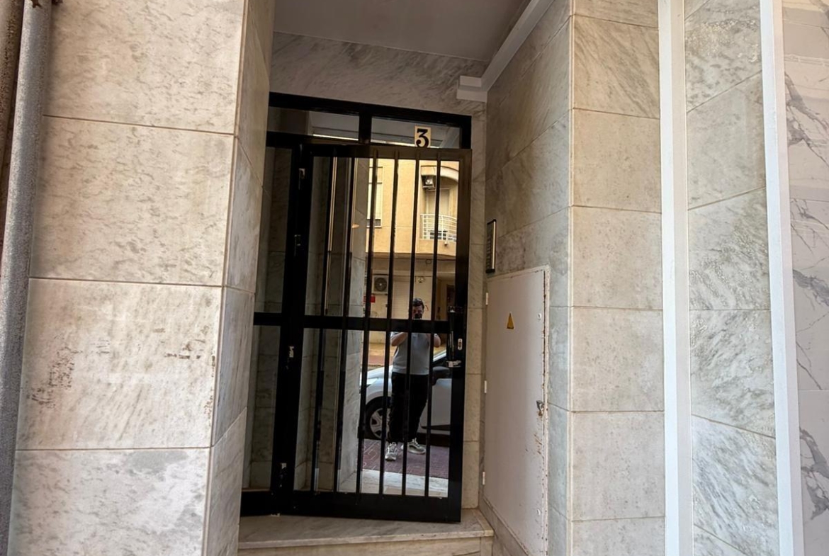 Apartamento de 3 dormitorios 2 baños en La Mata cerca de la playa