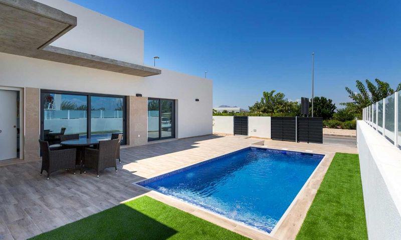 Villa in Daya Nueva