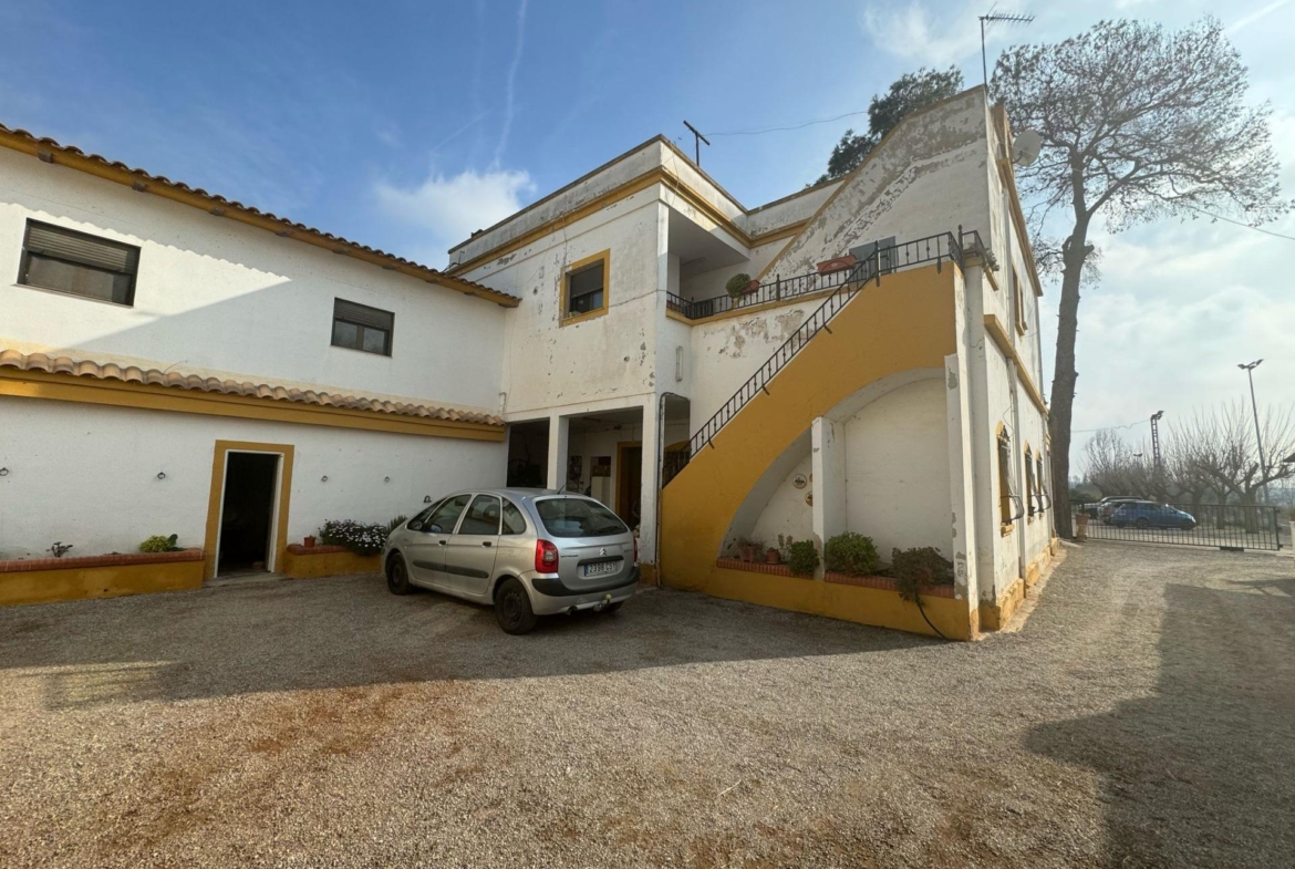 Exclusiva Propiedad en Venta en Ribarroja del Turia