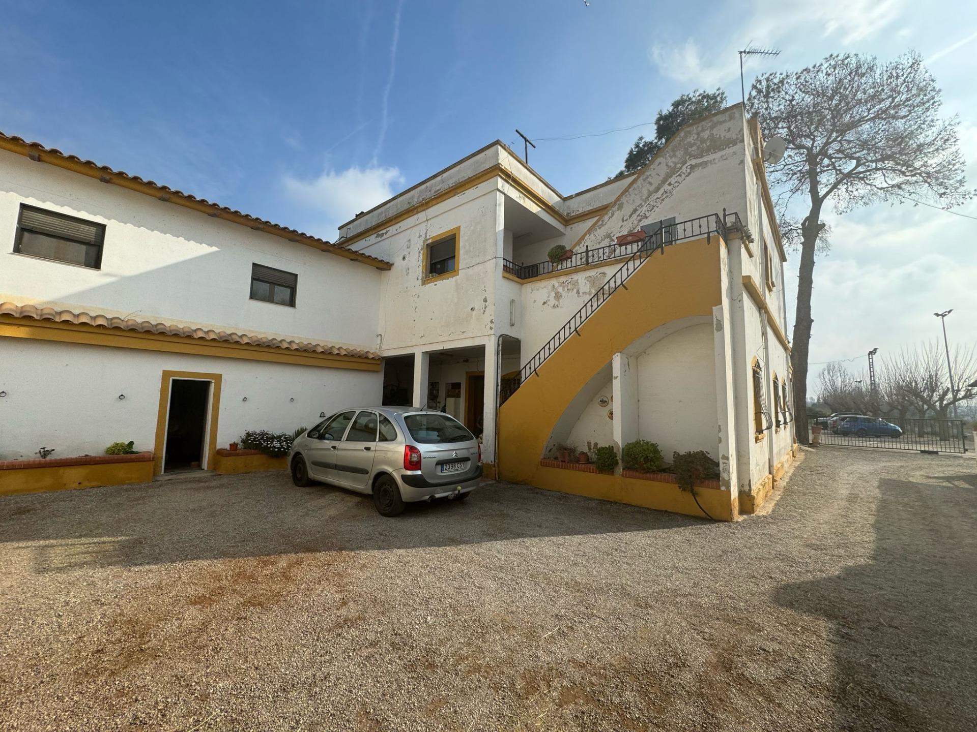 Exclusiva Propiedad en Venta en Ribarroja del Turia