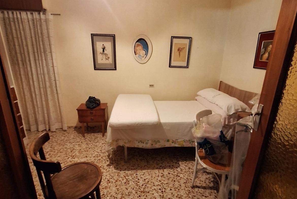 Se vende edificio entero en pleno centro de Torrevieja