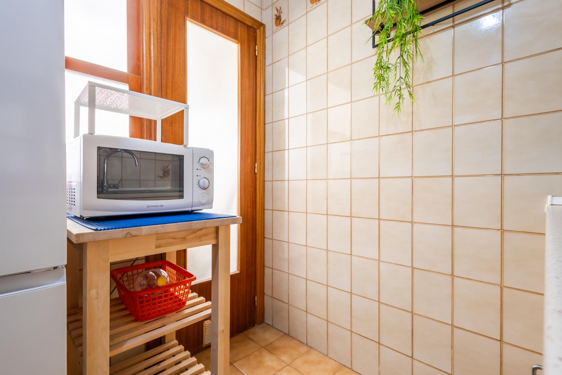 ESPACIOSO APARTAMENTO DE 3 HABITACIONES Y AMPLIA TERRAZA