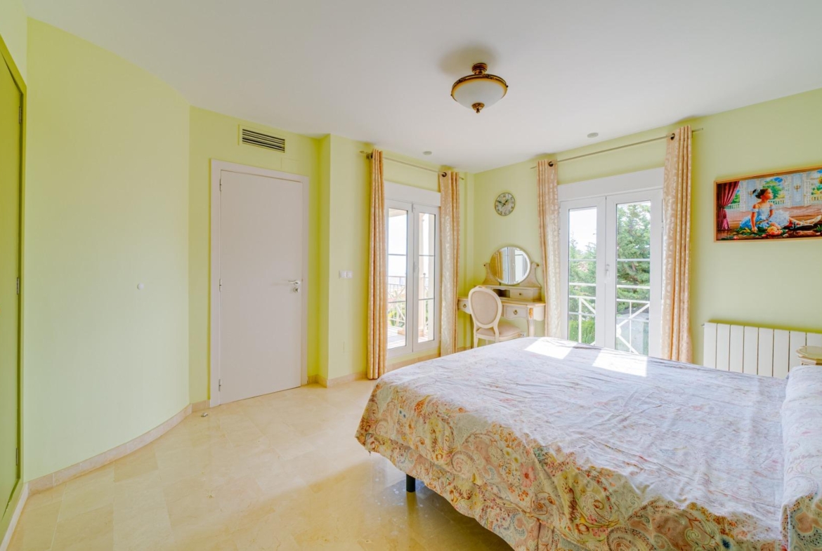 Preciosa Villa en Golf Bahia de Finestrat
