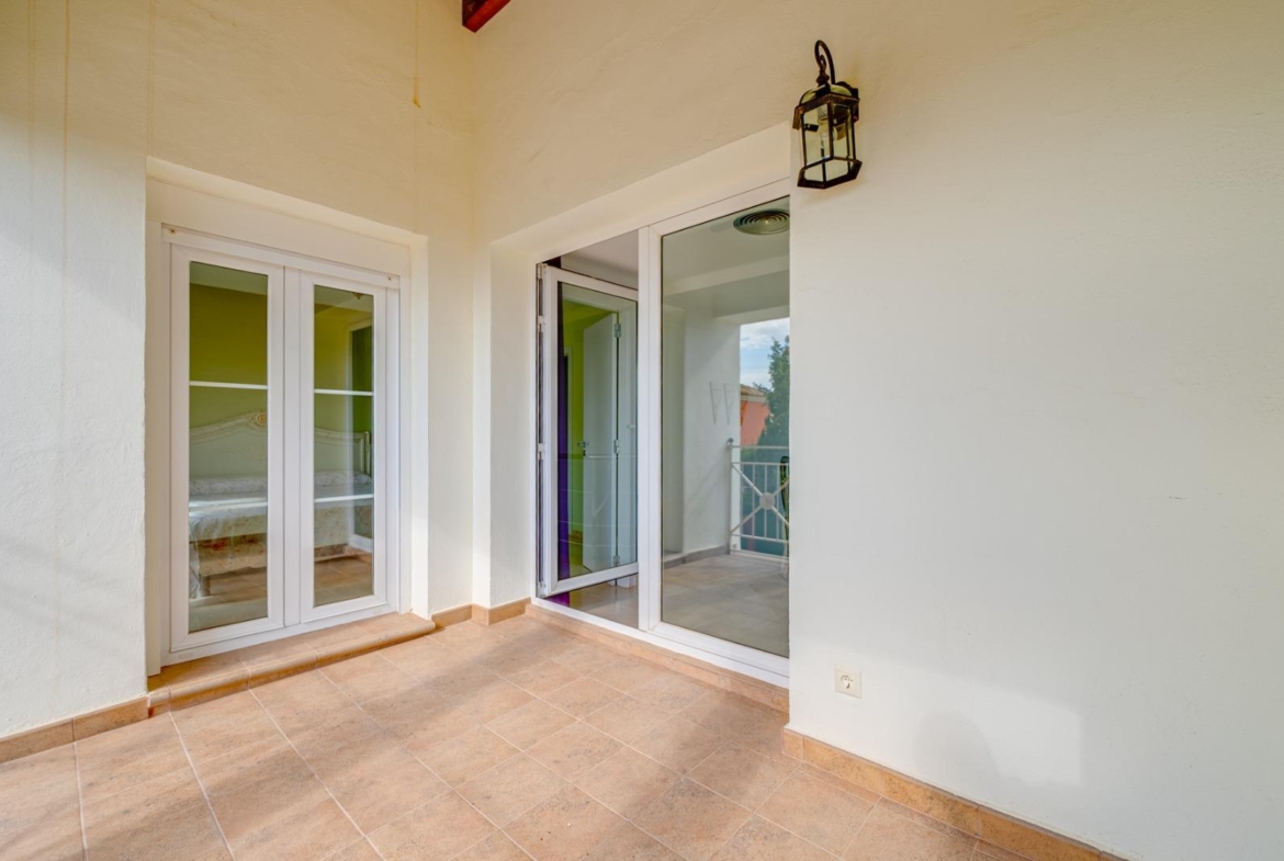 Preciosa Villa en Golf Bahia de Finestrat
