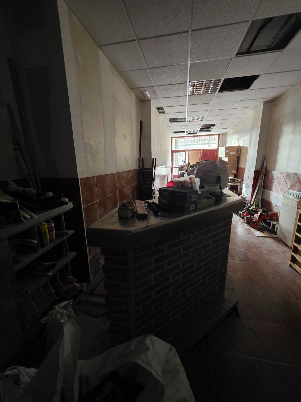 Oportunidad de Inversión: Local Comercial en Oviedo, Zona Fozaneldi-Tenderina