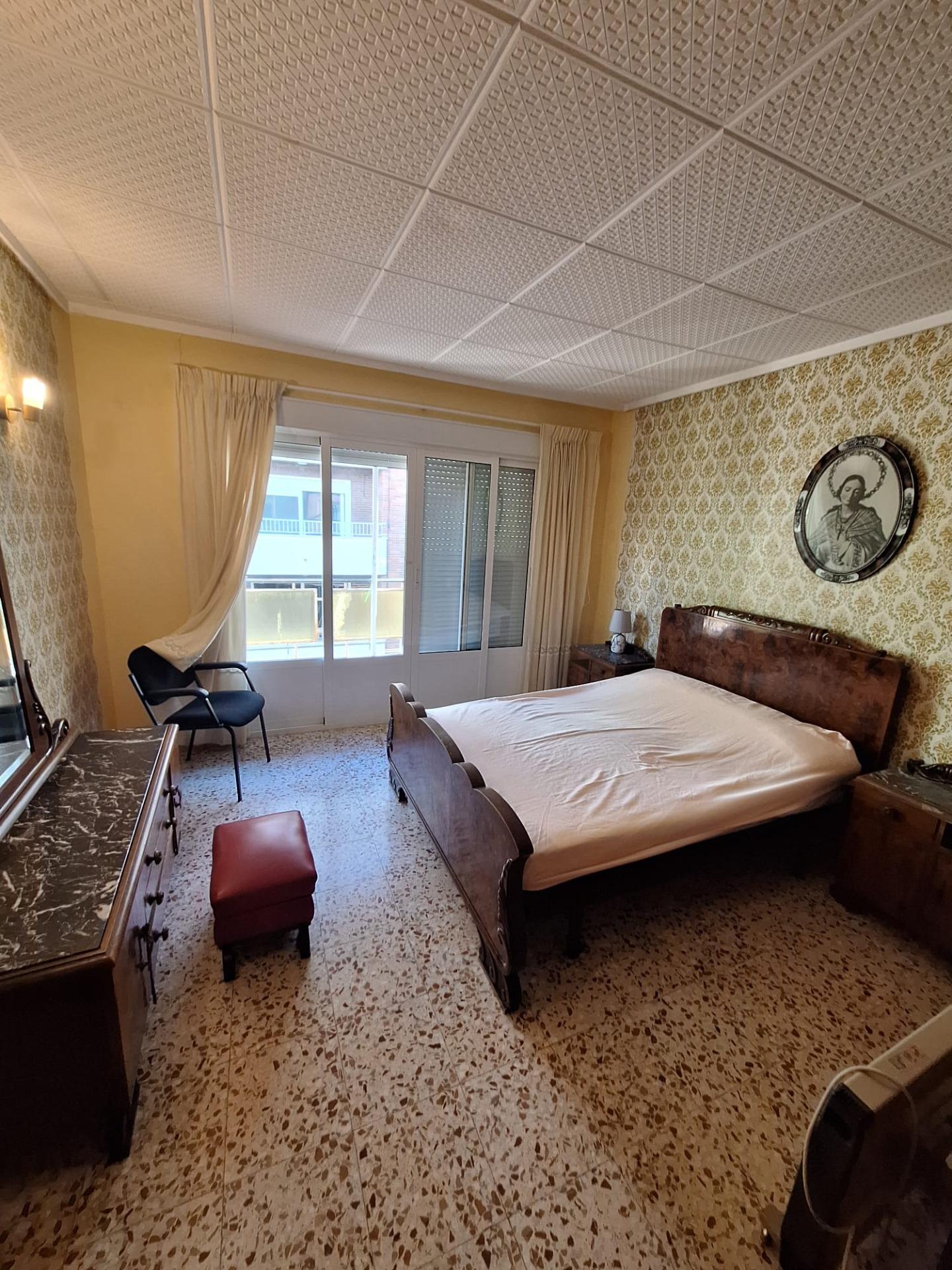 1-28-22 Se vende edificio entero en pleno centro de Torrevieja
