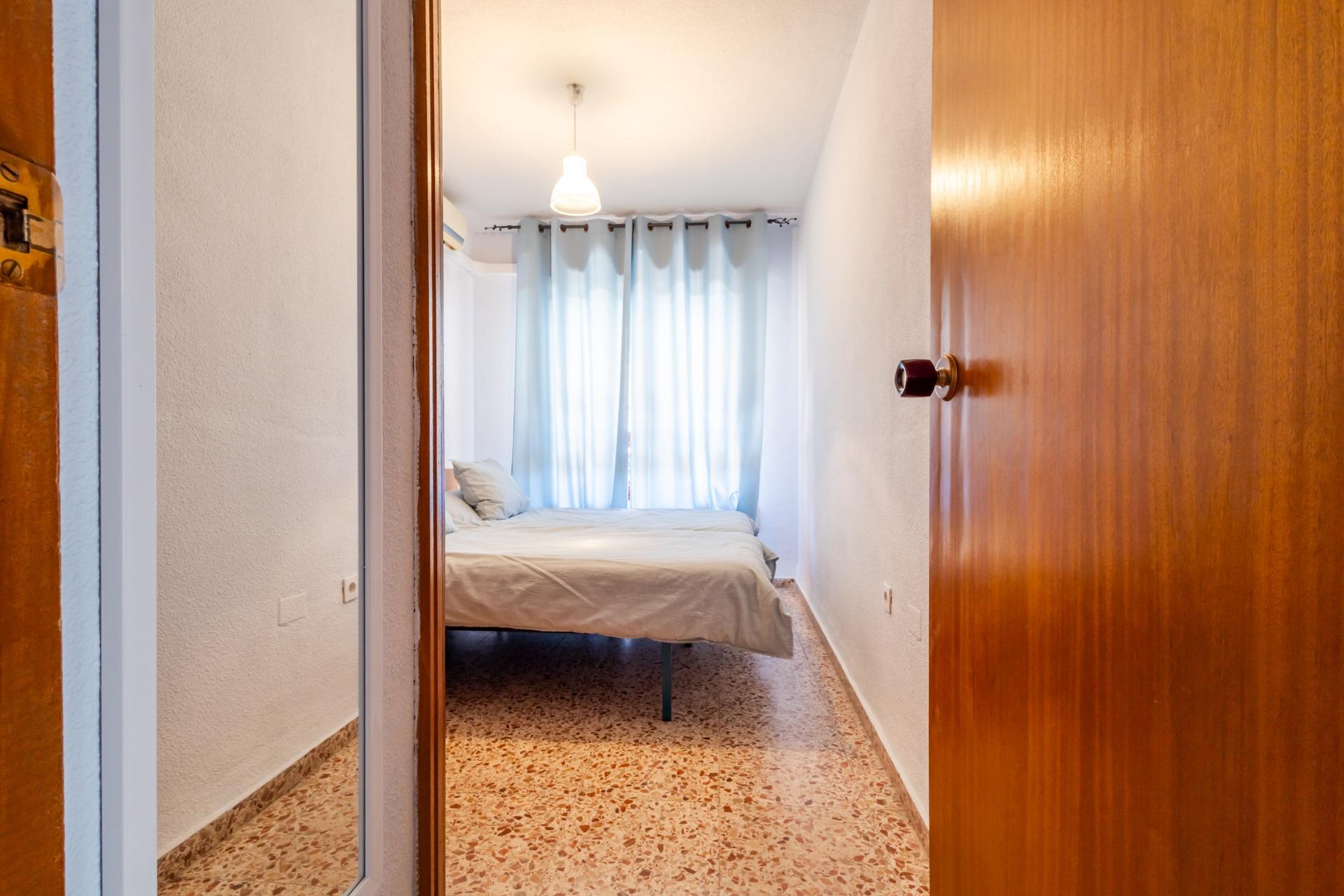 ESPACIOSO APARTAMENTO DE 3 HABITACIONES Y AMPLIA TERRAZA
