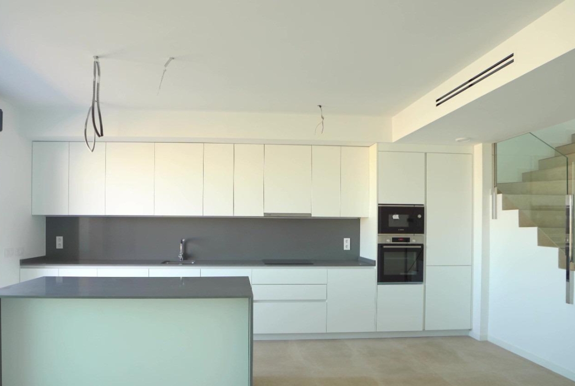 Luxury Duplex Penthouse in Finestrat with Stunning Sea Views🌴