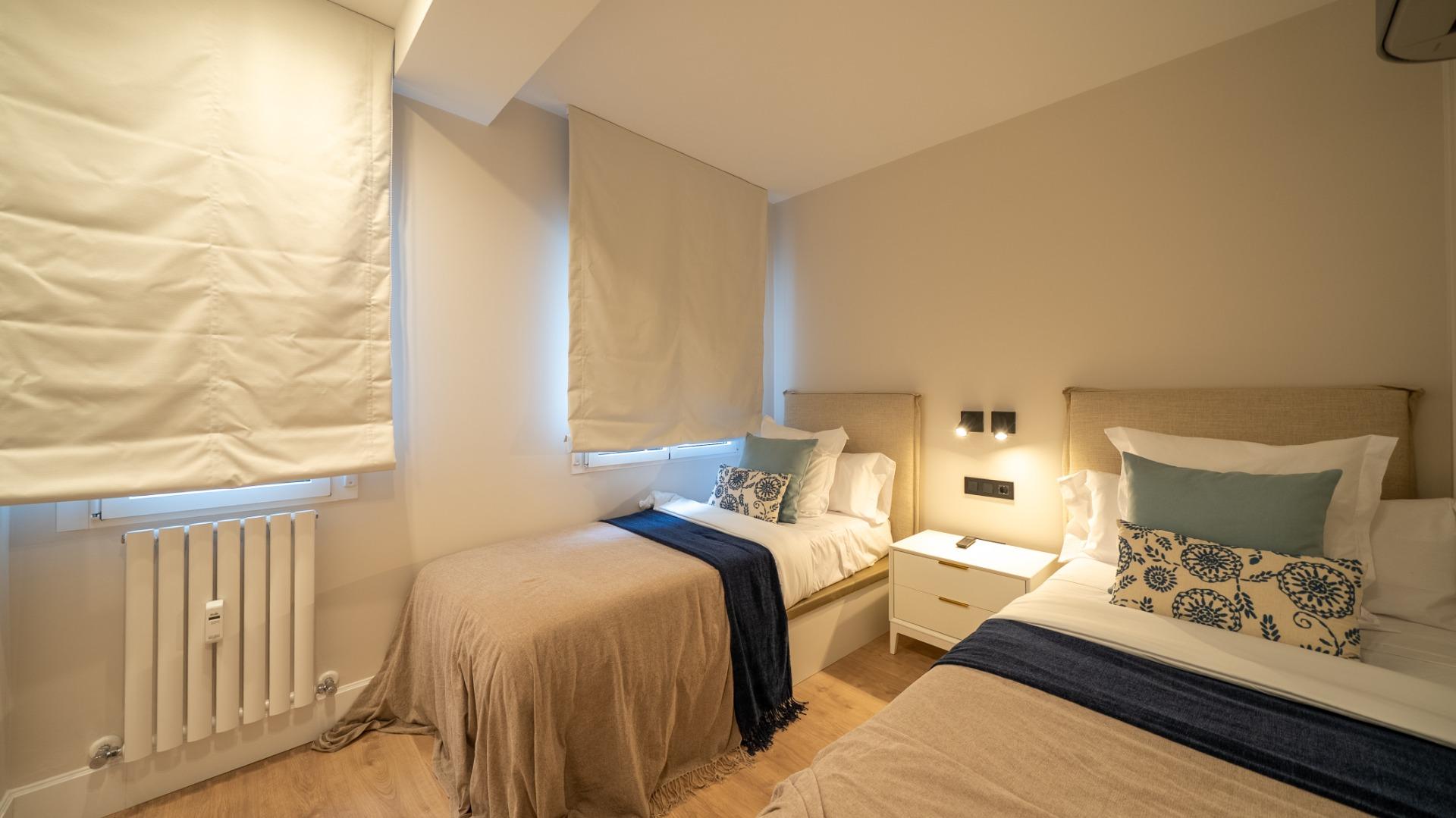 1-29-37 VERVOLGDE APPARTEMENT MET TERRAS EN PARKEREN