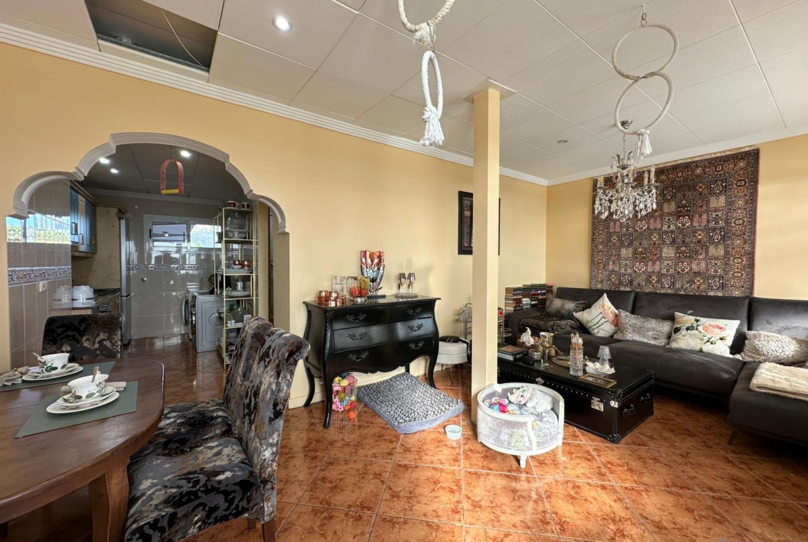Elegant Apartment by the Sea with Business Potential