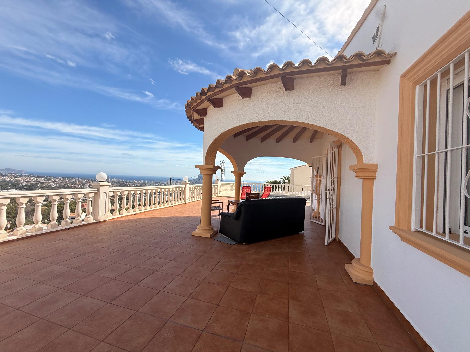 1-3-145 Licht, rust en uitzicht op zee Een indrukwekkende villa in Calpe