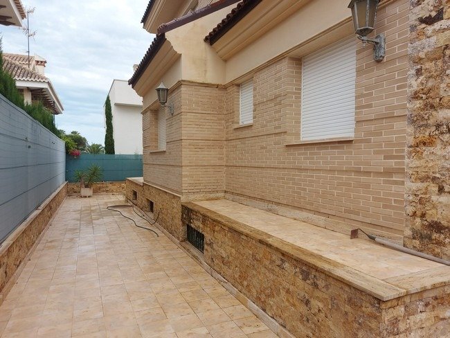 Villa en la prestigiosa Urbanización La Veleta de Torrevieja