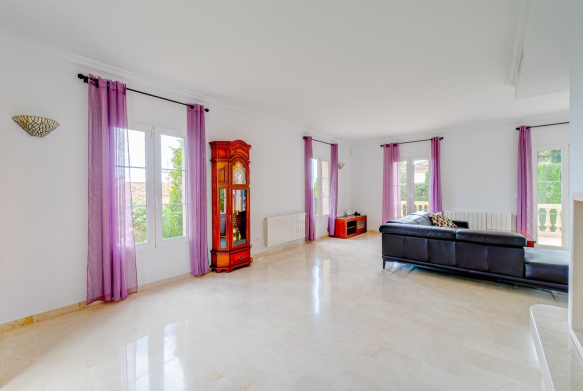 Preciosa Villa en Golf Bahia de Finestrat
