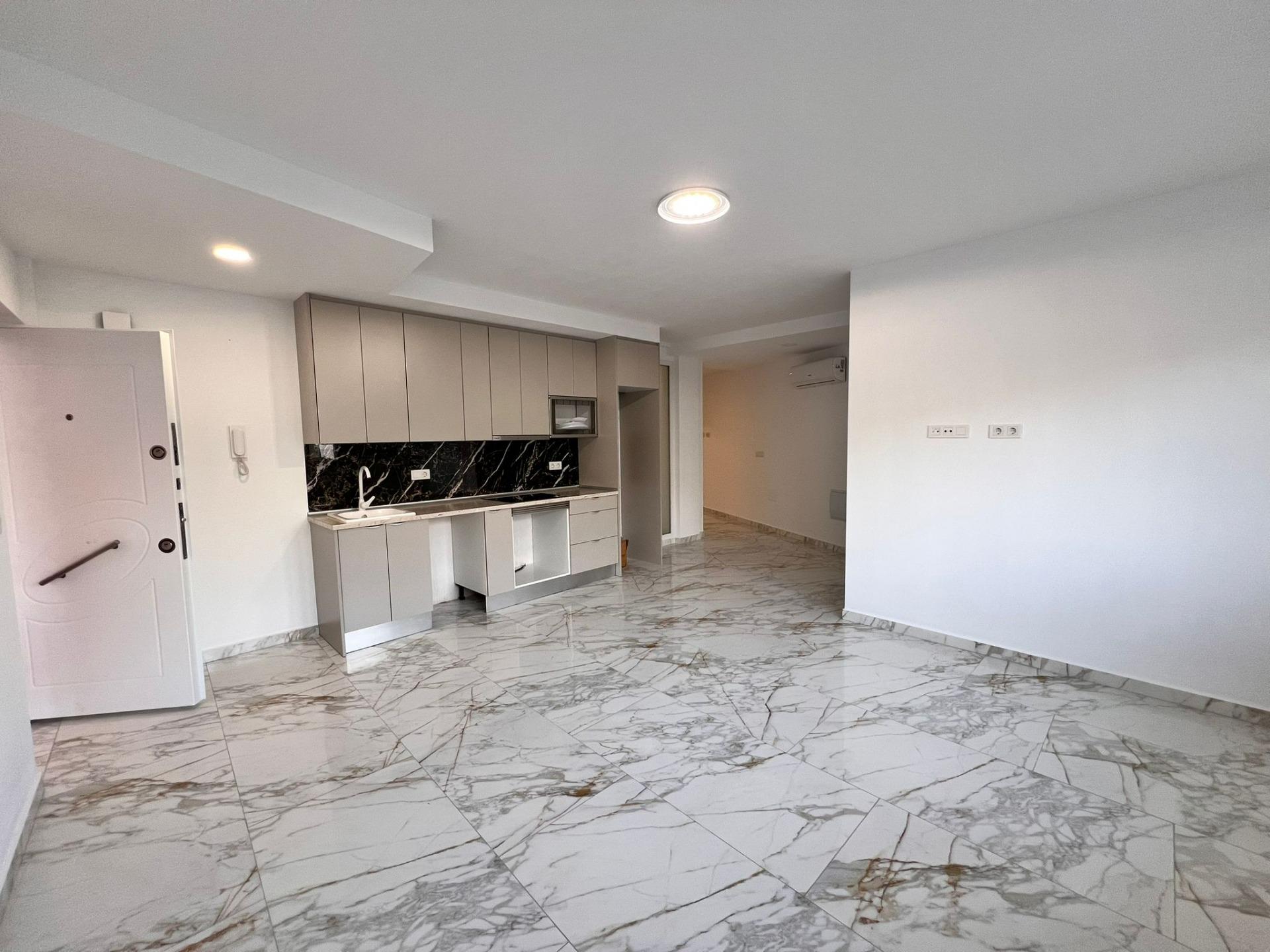 1-3-85 APARTAMENTO A 100 METROS DE PLAYA ,TORREVIEJA