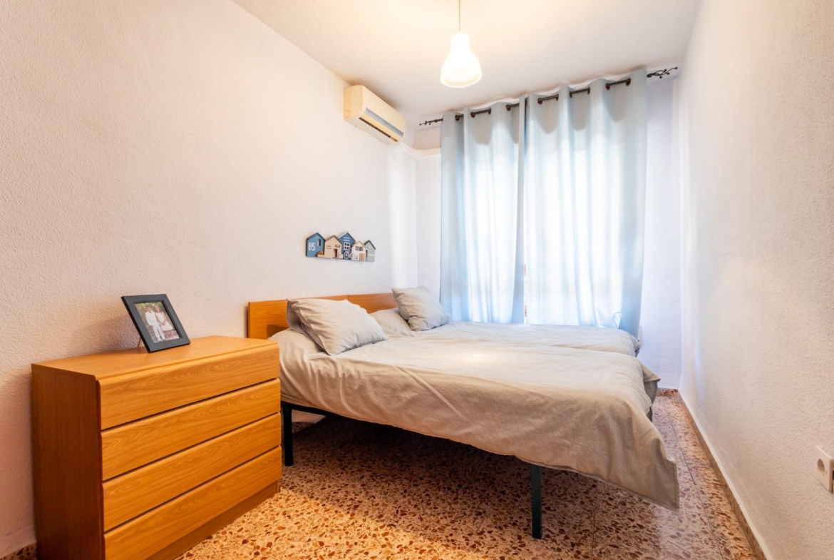 ESPACIOSO APARTAMENTO DE 3 HABITACIONES Y AMPLIA TERRAZA