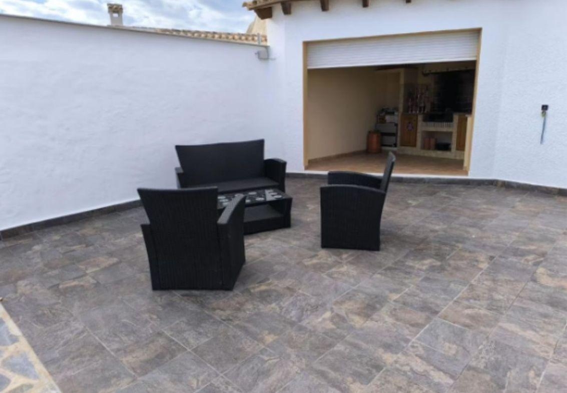 Licht, rust en uitzicht op zee Een indrukwekkende villa in Calpe