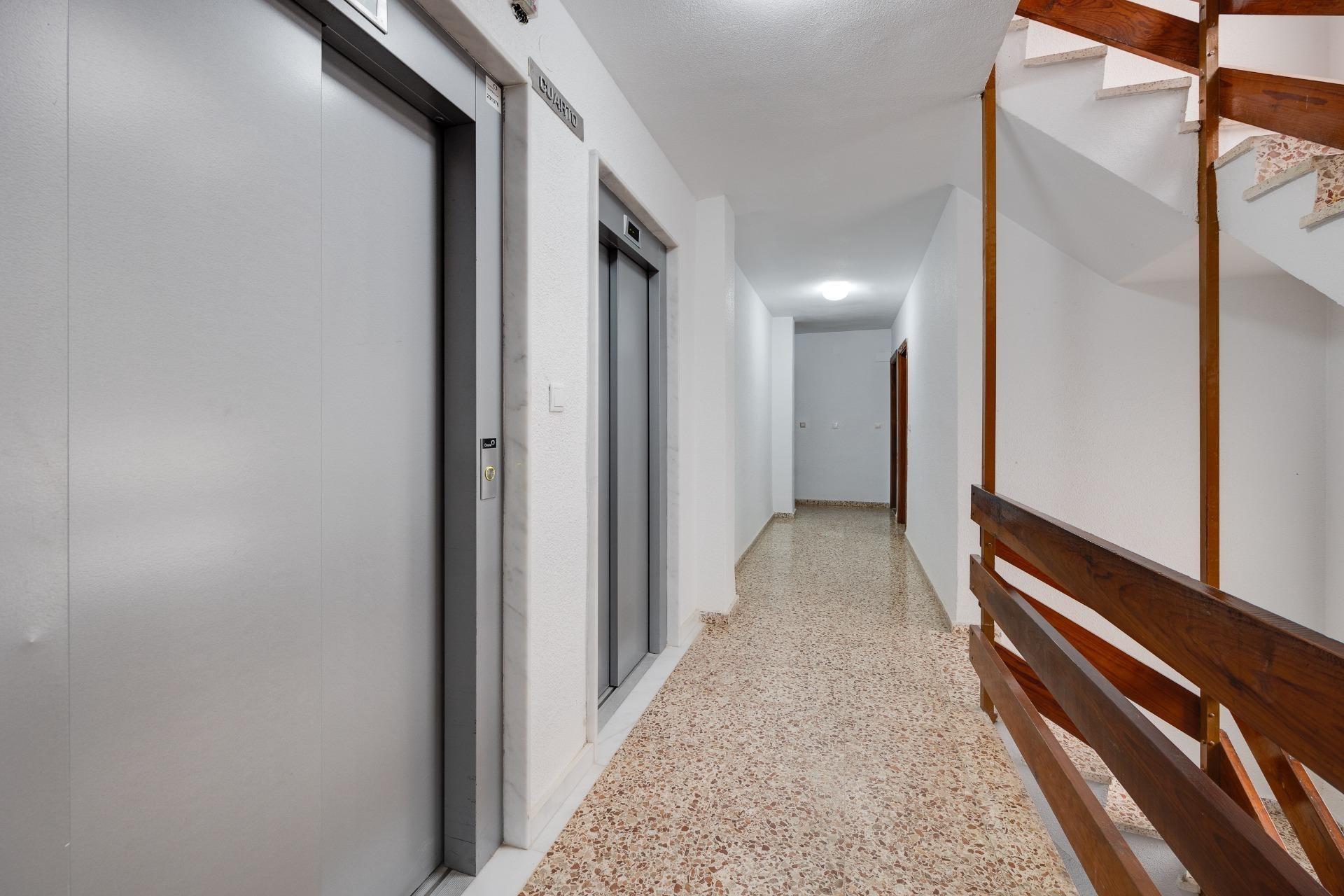 1-34-26 Modern gerenoveerd appartement in Playa de los Náufragos, Torrevieja 3 Slaapkamers 2 Badkamers