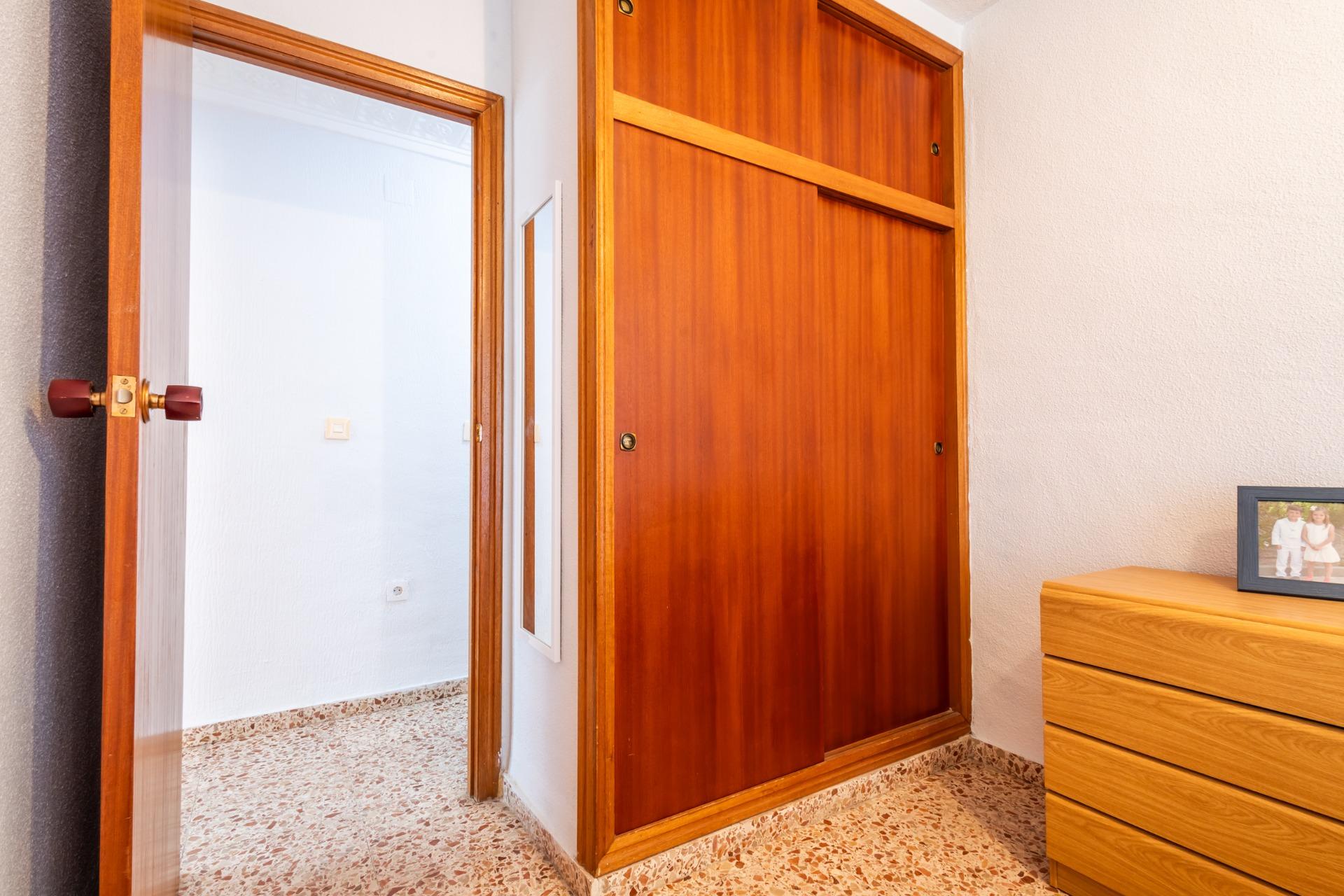 ESPACIOSO APARTAMENTO DE 3 HABITACIONES Y AMPLIA TERRAZA