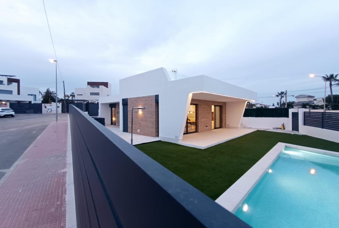 Luxury Villa in Ciudad Quesada – An Exclusive Oasis on the Costa Blanca South 🌊✨