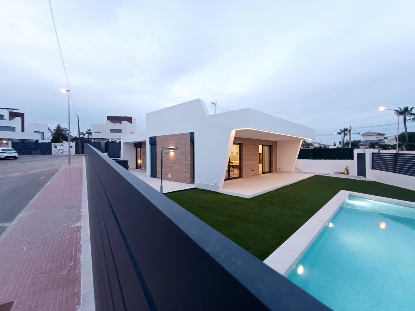 1-35-20 Luxury Villa in Ciudad Quesada – An Exclusive Oasis on the Costa Blanca South πβ¨