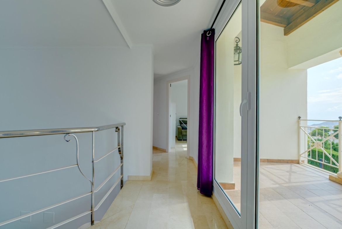 Preciosa Villa en Golf Bahia de Finestrat