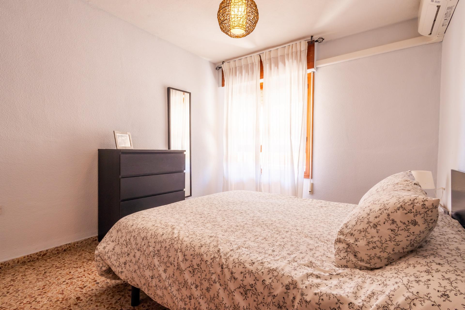 ESPACIOSO APARTAMENTO DE 3 HABITACIONES Y AMPLIA TERRAZA