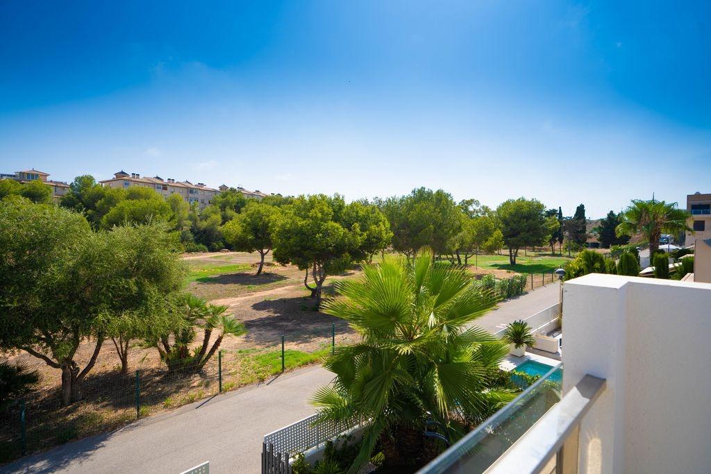 Villa Reformada en La Zenia, Orihuela Costa – Portonidad Única