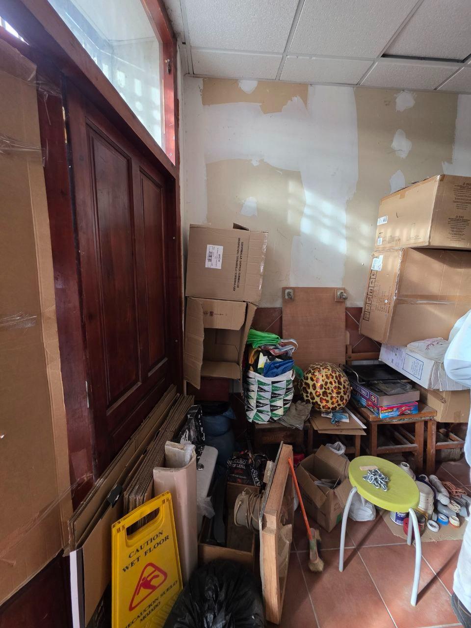 Oportunidad de Inversión: Local Comercial en Oviedo, Zona Fozaneldi-Tenderina