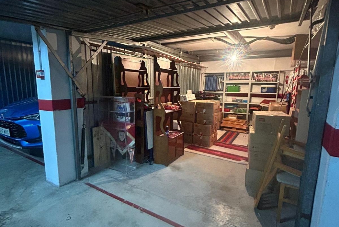 Apartamento con garaje cerrado en Torrevieja – Zona Acequion