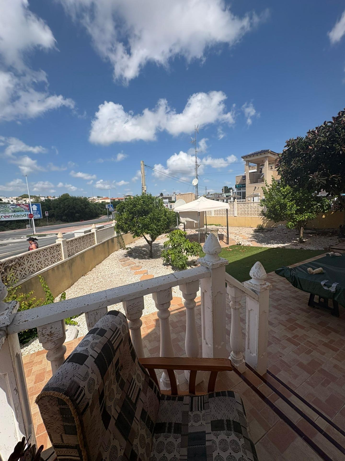 1-4-128 Charming Bungalow in Villamartin Golf Course, San Miguel de Salinas