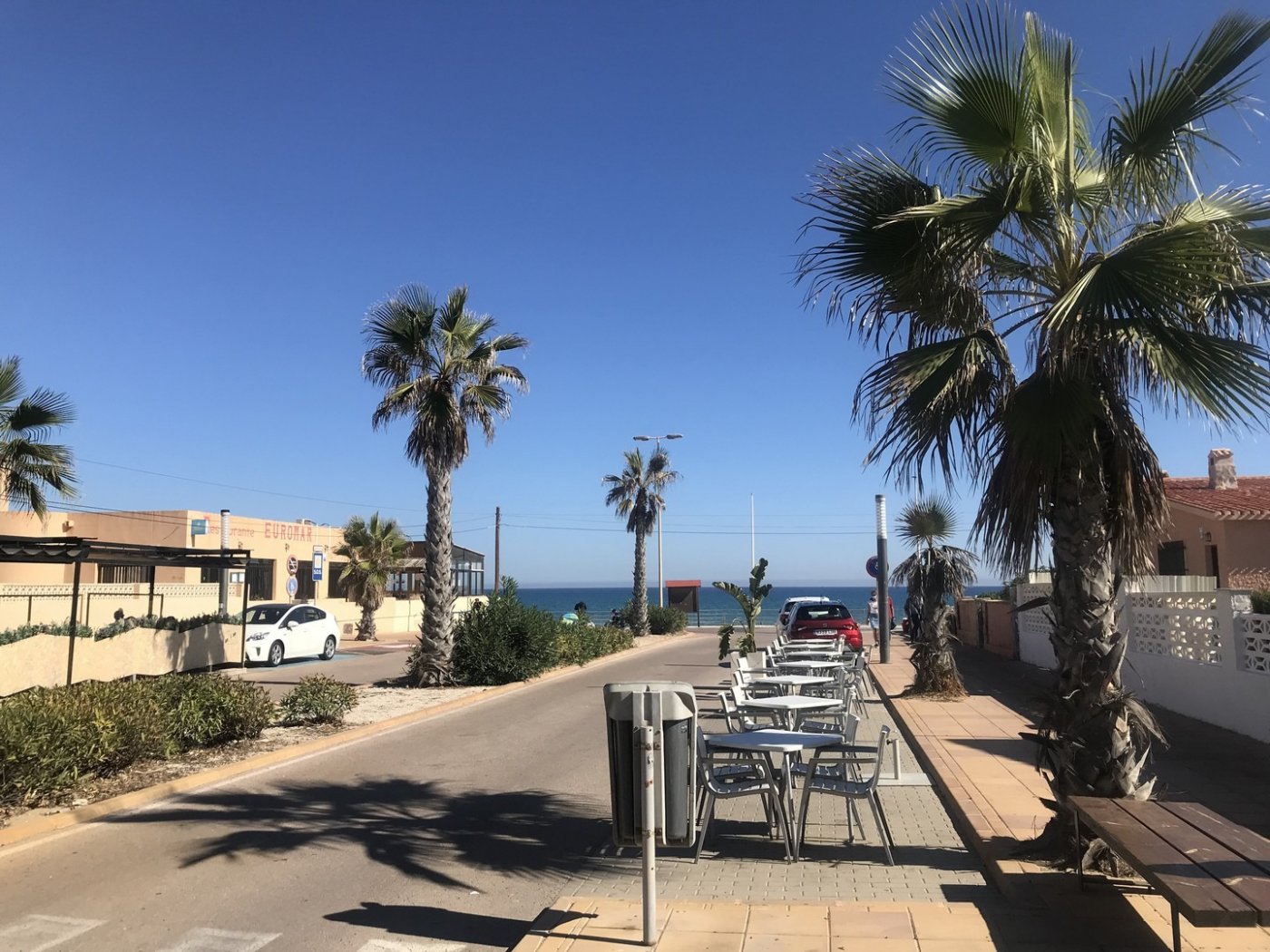 1-4-3 60 m FROM THE BEACH AND WITH SEA VIEWS !!!