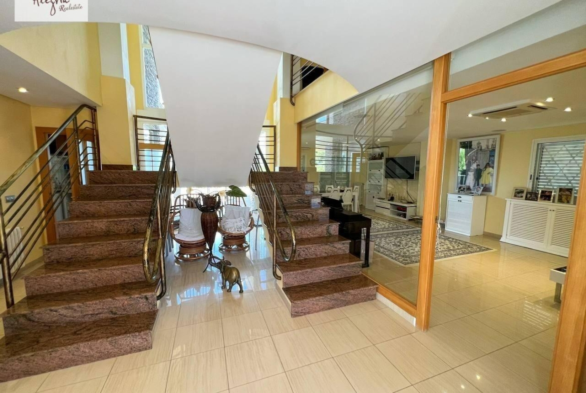 LUXURY VILLA IN VALENCIA