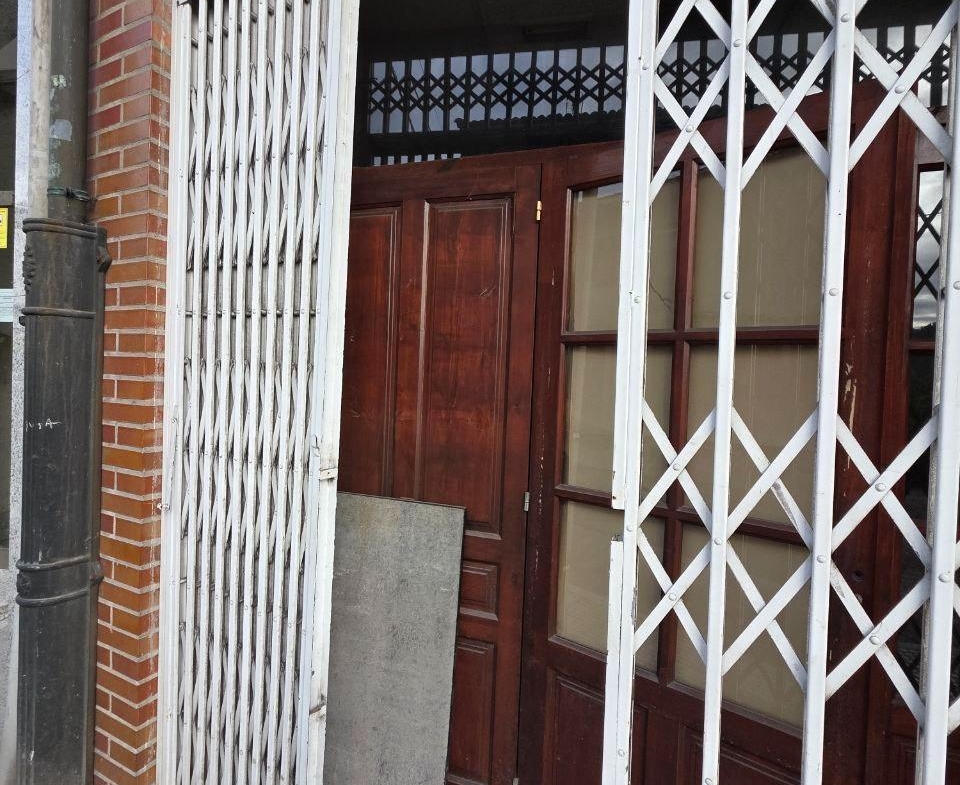 Oportunidad de Inversión: Local Comercial en Oviedo, Zona Fozaneldi-Tenderina