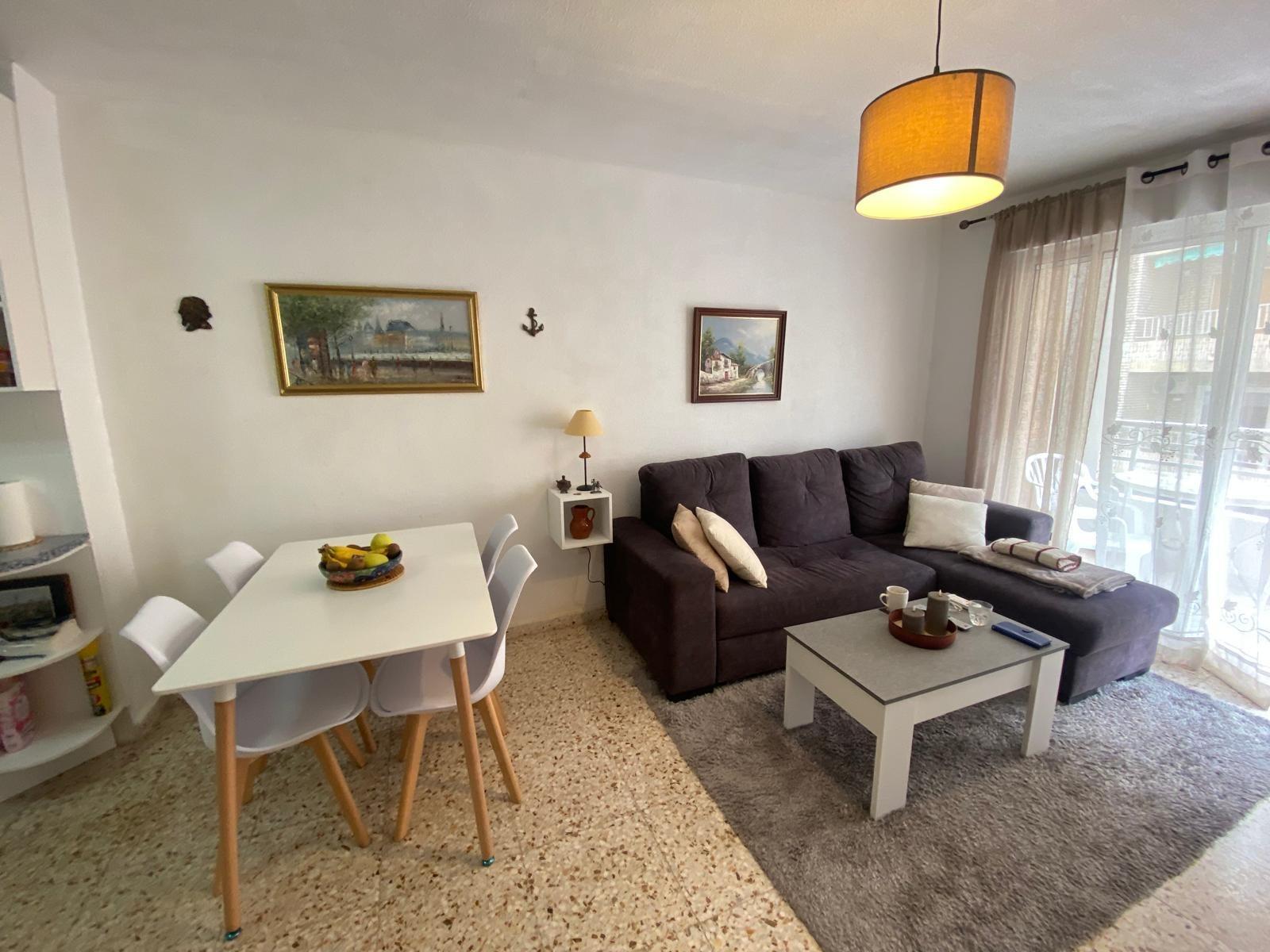 1-4-94 Apartamento de 2 dormitorios, 2 terrazas orientación sur