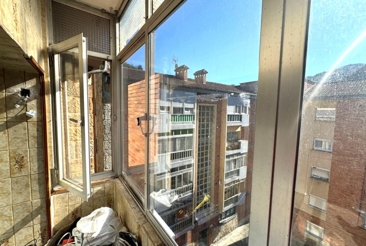 Helder Penthouse in Corigos met panoramisch uitzicht op de bergen