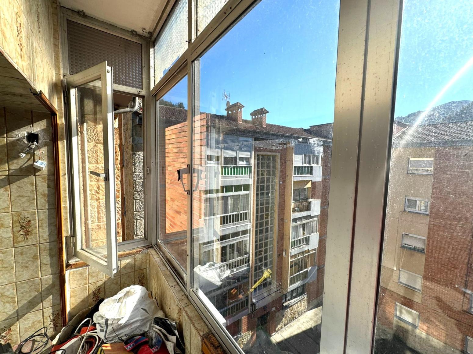 Helder Penthouse in Corigos met panoramisch uitzicht op de bergen