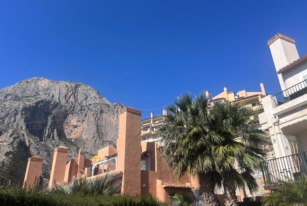 Charming Townhouse with Sea Views in Altea Mascarat