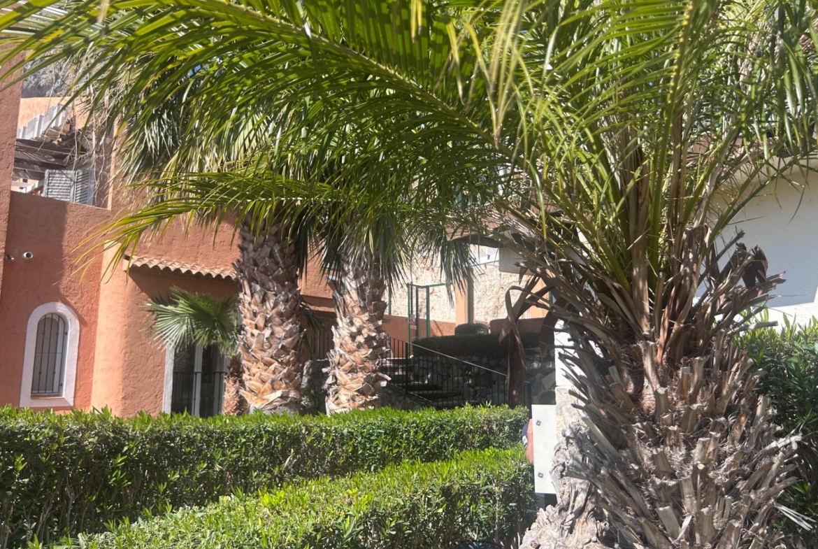 Charming Townhouse with Sea Views in Altea Mascarat