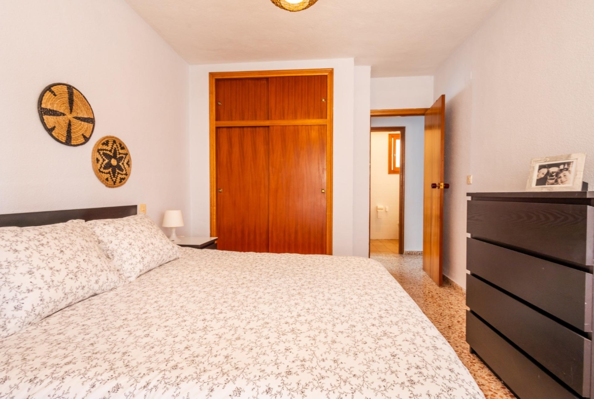 ESPACIOSO APARTAMENTO DE 3 HABITACIONES Y AMPLIA TERRAZA