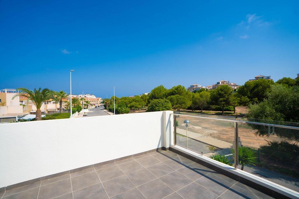 Villa Reformada en La Zenia, Orihuela Costa – Portonidad Única