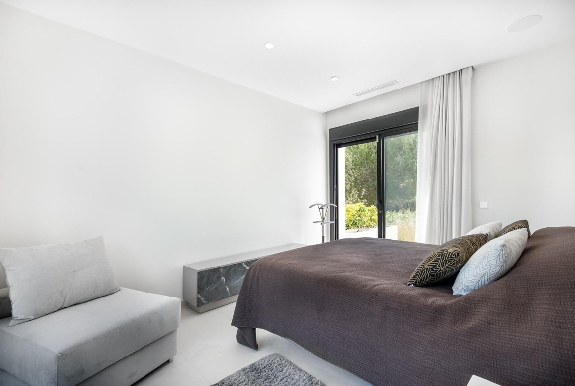 Dream villa in Las Colinas Golf with 1700 m2 plot